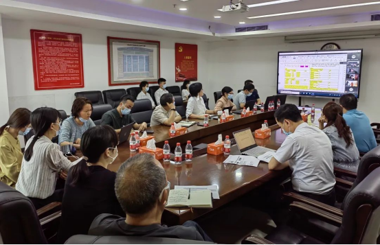 beat体育365官网包装策划与设计专业顺利完成复审（专家）访问