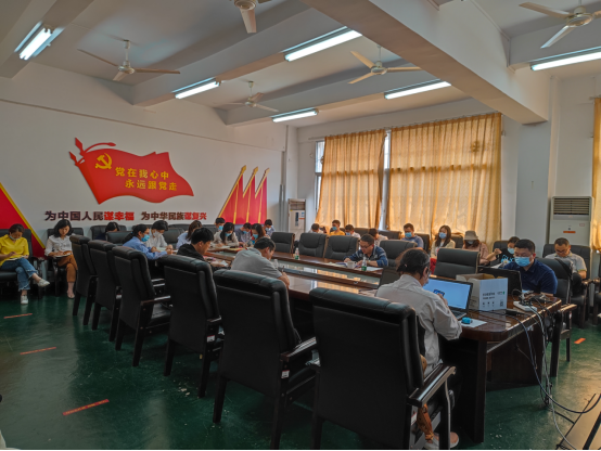 党建引领聚合力，精准服务促就业